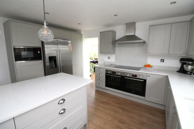 kitchen 4.JPG