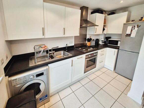 Kitchen/Breakfast...