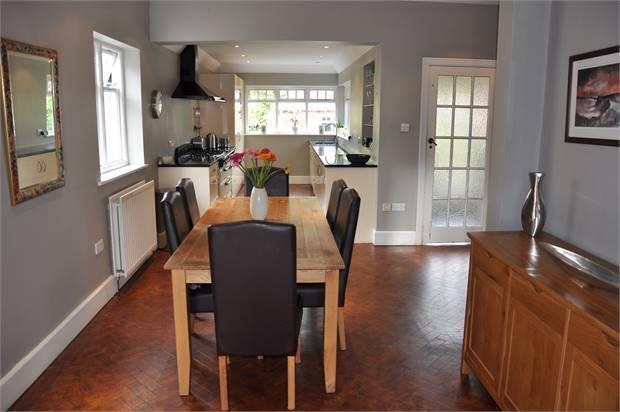 Open Dining Kitchen