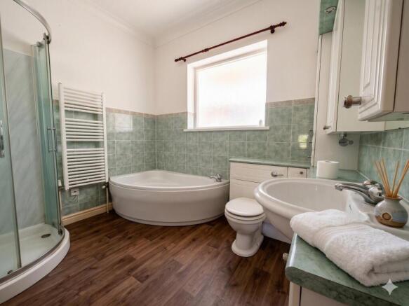 2 bed Detached Bungalow for sale Image 11