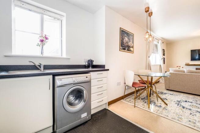 Lounge / Kitchen