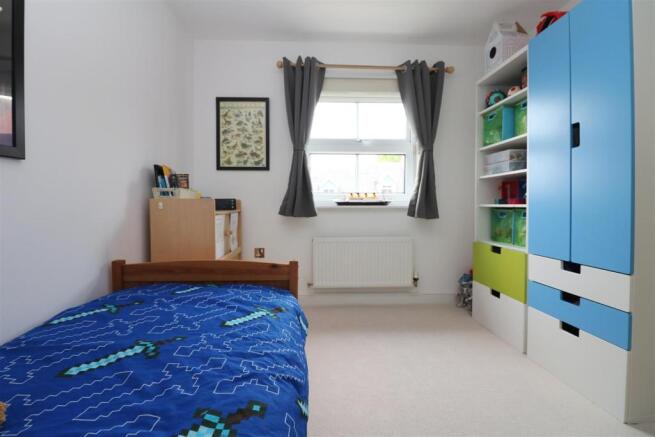 Bed 3.JPG
