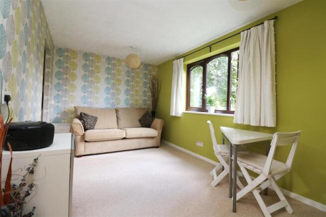 Bed/Living Room