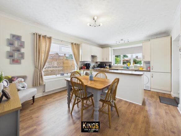 2 bed Semi-Detached Bungalow for sale Image 7