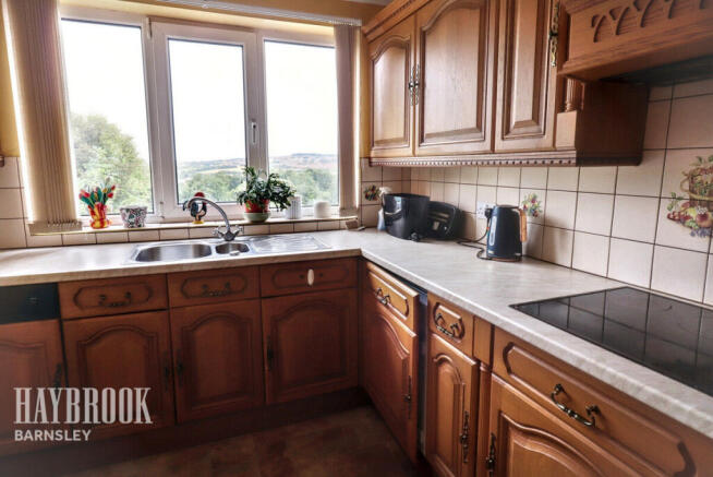 3 bed Detached for sale Image 6