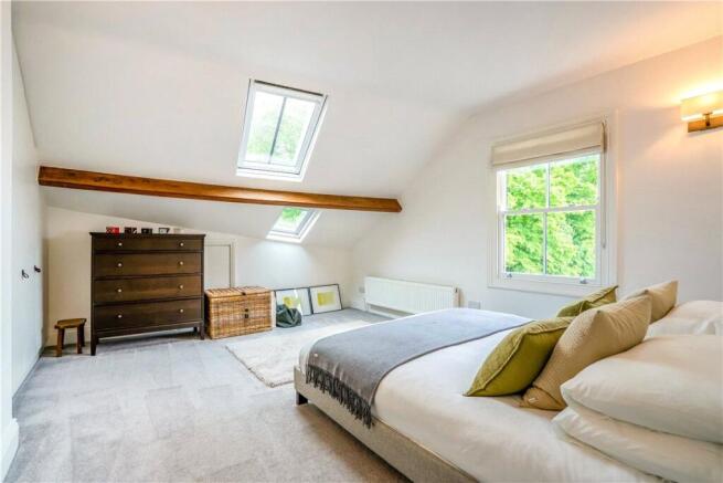 4 bed Not Specified for sale Image 8