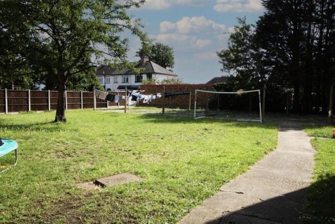 COMMUNAL GARDENS copy.jpg