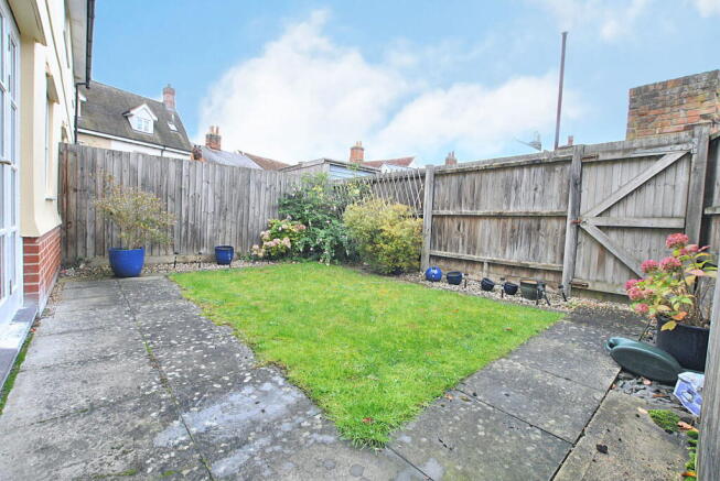 Photo 8