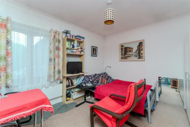 Kipling Court, Hanwell photo 4