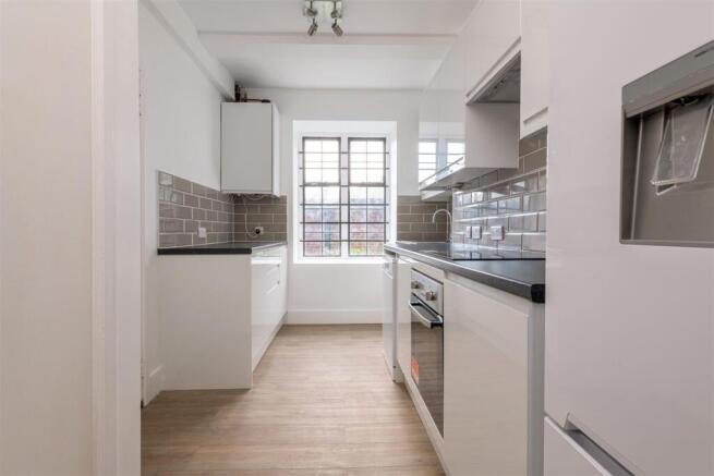 11 Girton House Kit.jpg