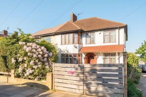 2, Gallants Farm Road, East Barnet, Barnet EN4 8ET