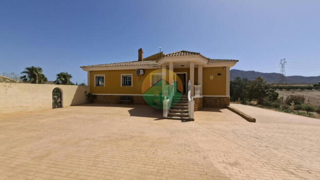 4 Bedroom Detached For Sale-LEIVA05-2