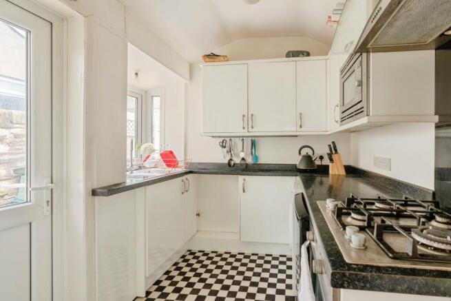 2 bed Terraced for sale Image 7