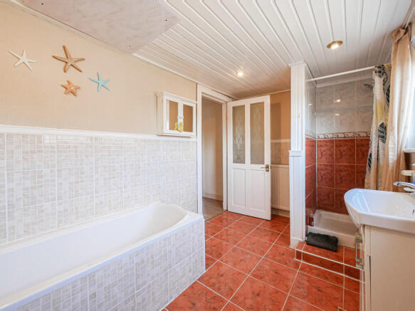 Bathroom 1-2
