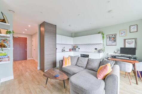 Pegler Square, Kidbrooke, London, SE3