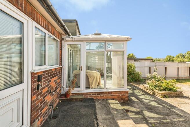 2 bed Semi-Detached Bungalow for sale Image 11