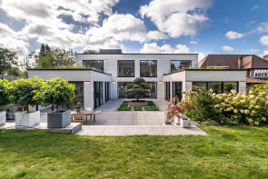 3 Eden Cottage, Ditton Grange Close, Long Ditton, Surbiton KT6 5HQ