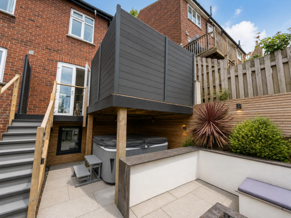 3 bed Semi-Detached to rent Image 10