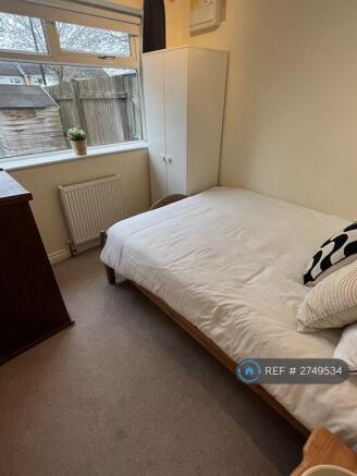 1 bed House Share to rent Image 8