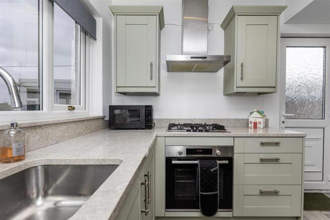 3 bed Detached for sale Image 11