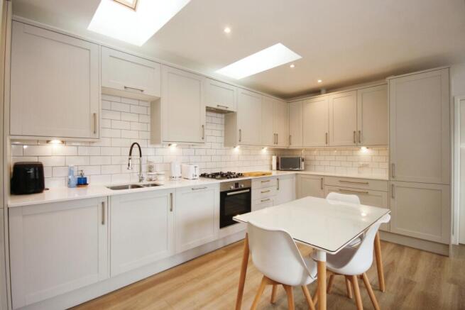 Kitchen/Lounge