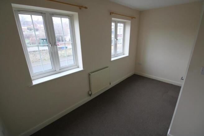 3 bed Town House for sale Image 8
