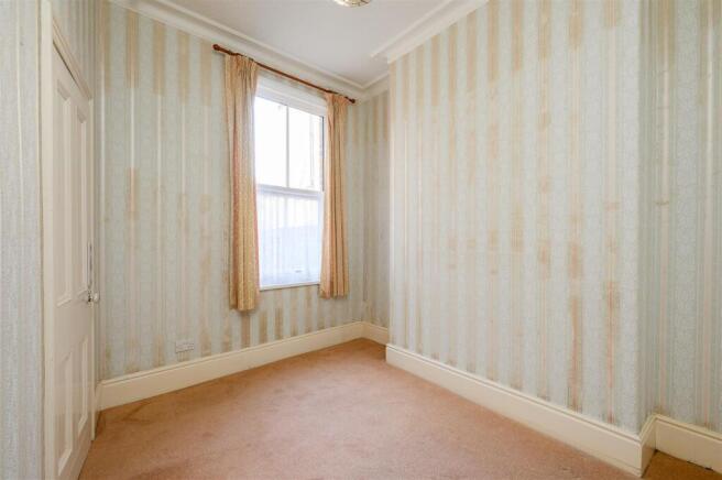 3 bed Town House for sale Image 7