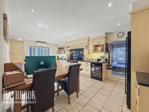 4 bed Character Property for sale Image 12