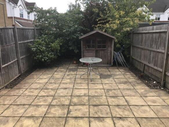 westbury-gardens-gu9-9rn-921348