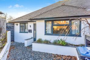 5, Meeds Road, Burgess Hill RH15 9EB