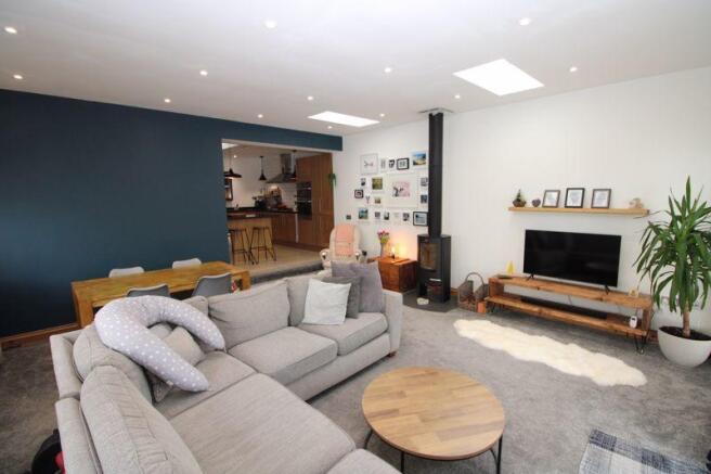 Open plan livi...