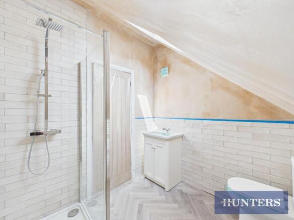 4 bed Detached for sale Image 10