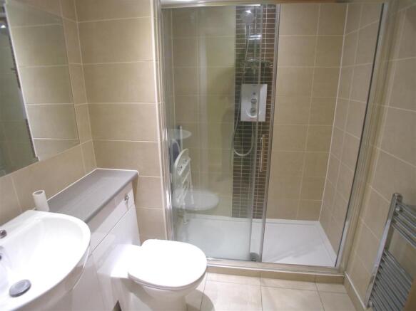 MODERN BATHROOM