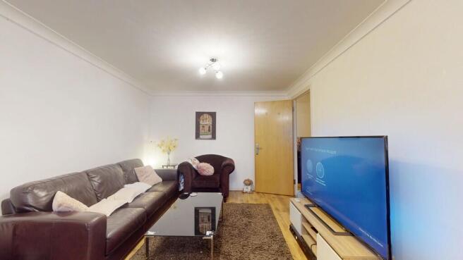 Living room - ang...