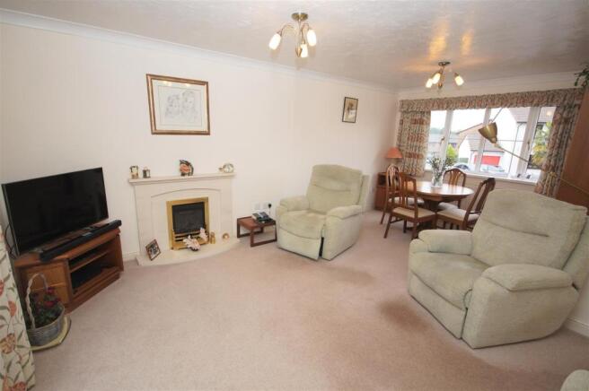 Living Room.JPG
