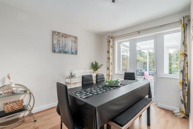 137 Danson Lane-3_lo.jpg