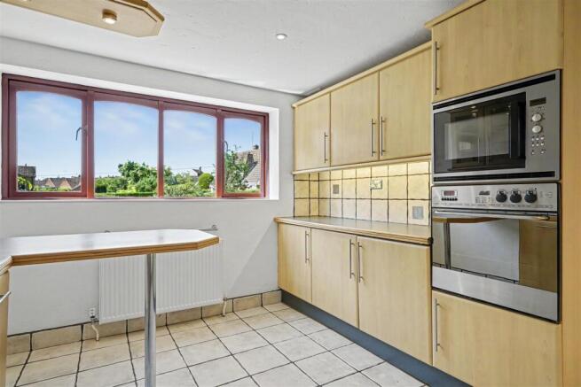 Kitchen 1_3.jpeg