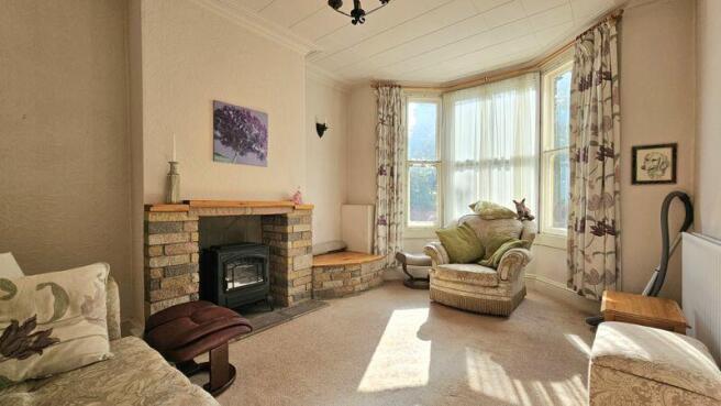 FRONT RECEPTION ROOM