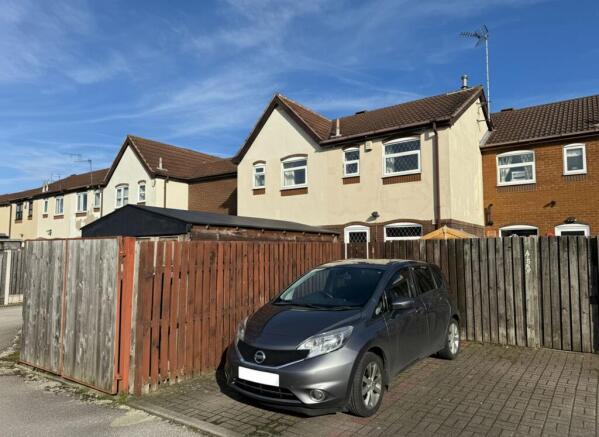 2 bed Terraced for sale Image 12