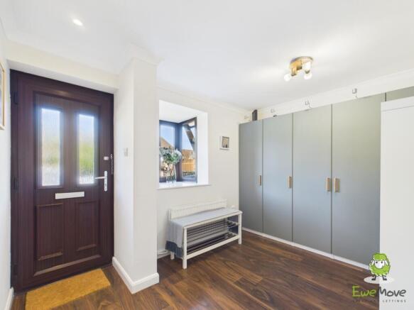 EweMove Estate Agents Basingstoke - Highmoors