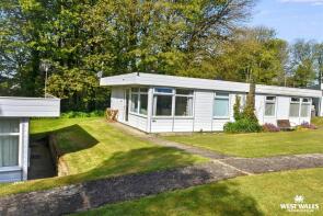 49, The Woodlands, Cuffern, Haverfordwest SA62 6HB
