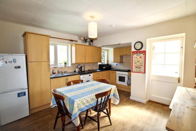 Deverill Road, Warminster, BA12 9QW photo 4