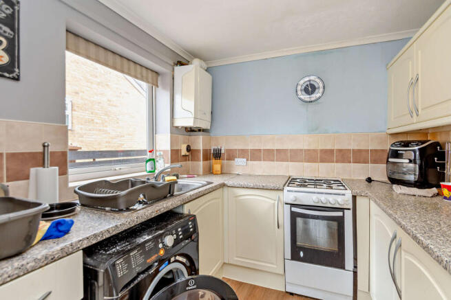 2 bed Semi-Detached Bungalow for sale Image 5