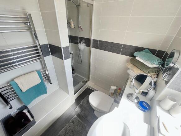 Ensuite