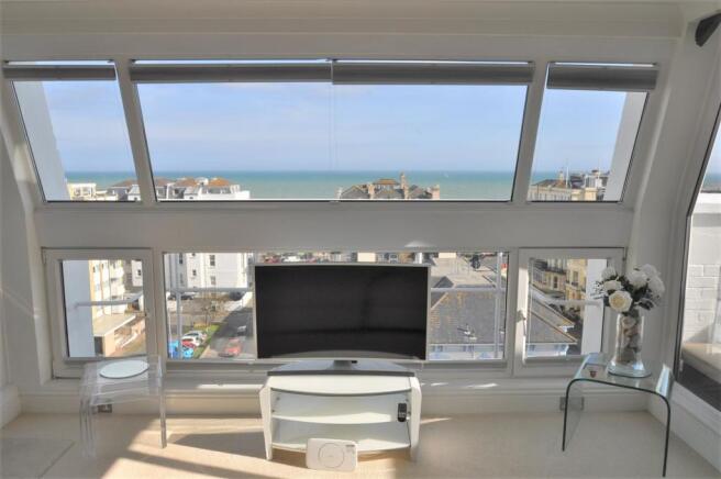 Feature Window & View