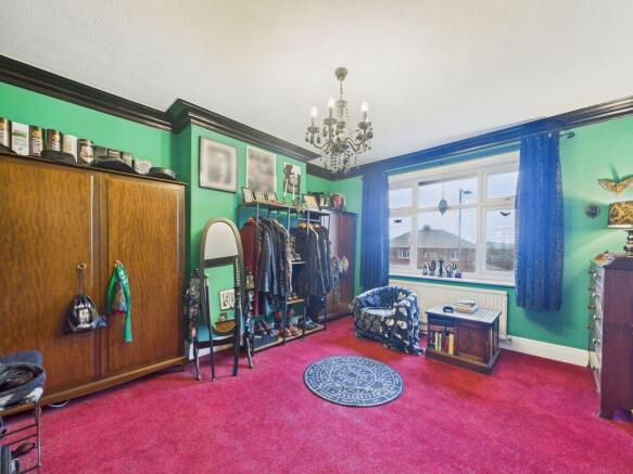 4 bed Semi-Detached for sale Image 8
