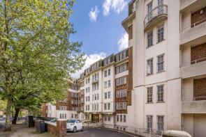 Flat 3, 409 Hillside Court, Finchley Road, London NW3 6HG
