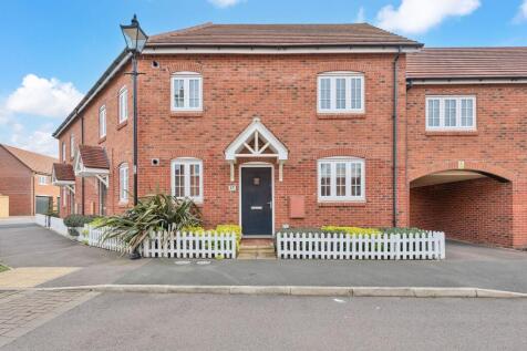 Hovingham Drive, Great Denham, MK40