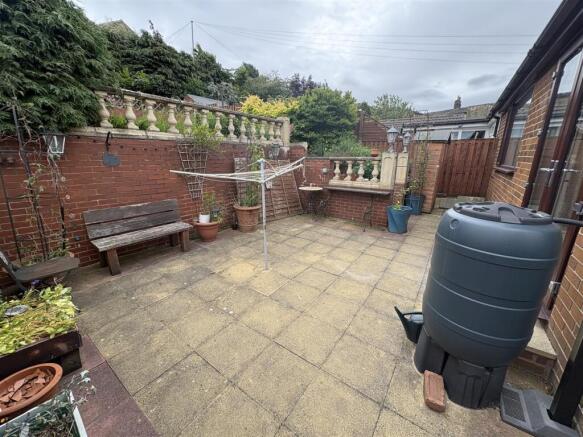 2 bed Semi-Detached Bungalow for sale Image 10