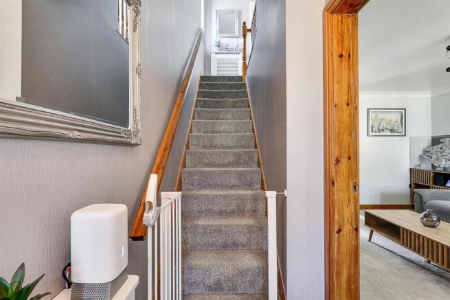 3 bed Semi-Detached for sale Image 12